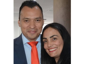 Le Faltó Vender Tumba de Villa
